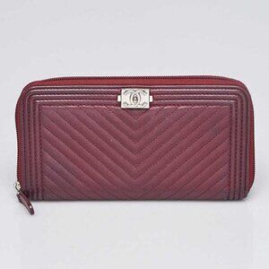 Chanel Burgundy Chevron Quilted Lambskin Leather Boy Yen Wallet